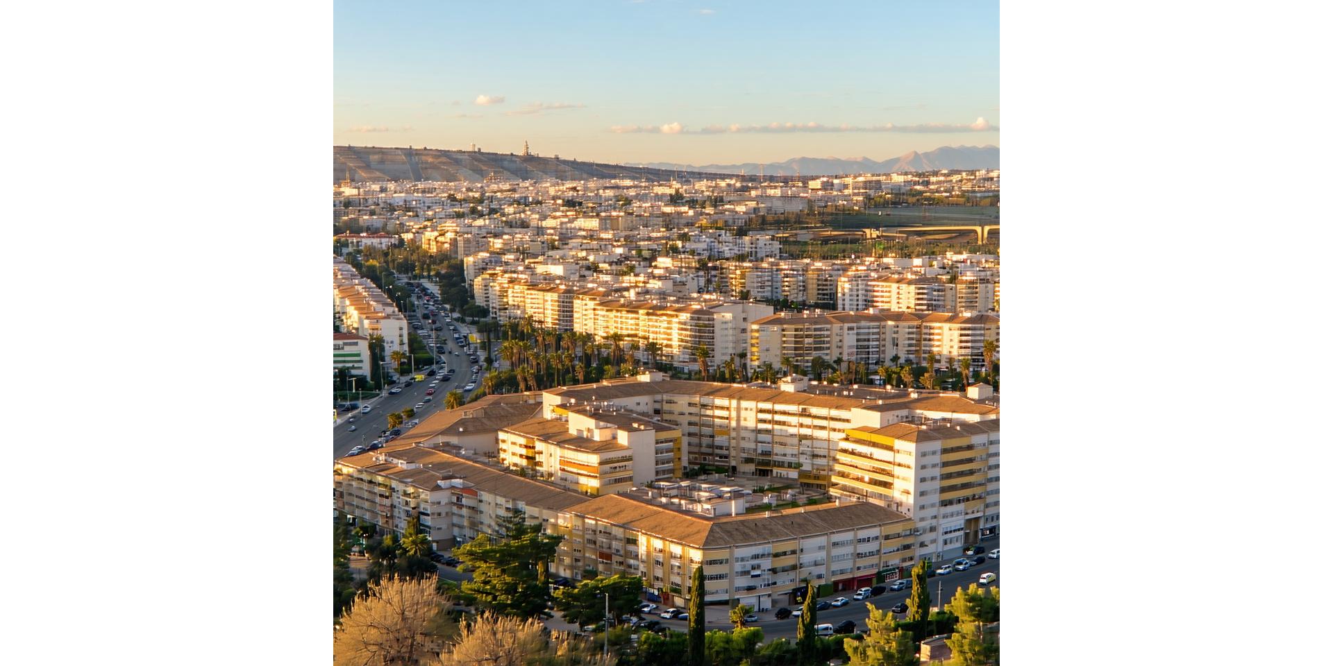 Vista panorámica de Valencia mostrando zonas residenciales y comerciales